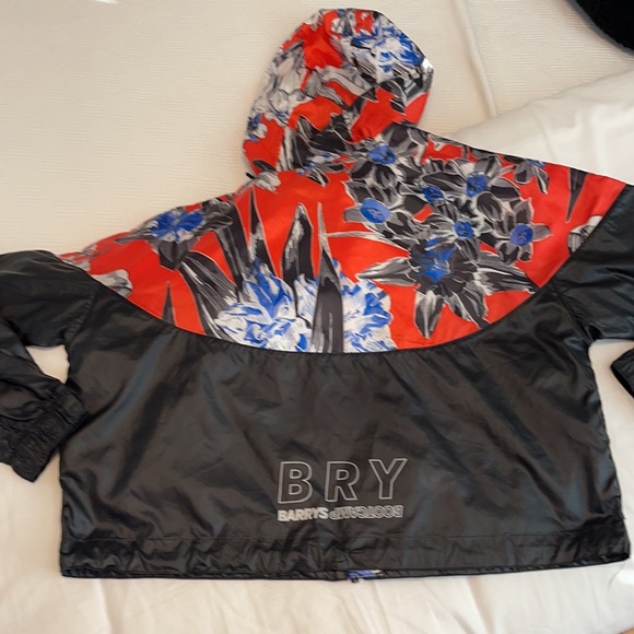 Nike Floral Windrunner - Picture 5 of 8